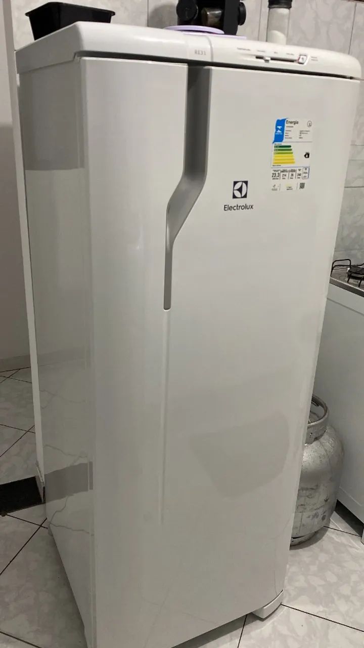 VENDO GELADEIRA ELECTROLUX