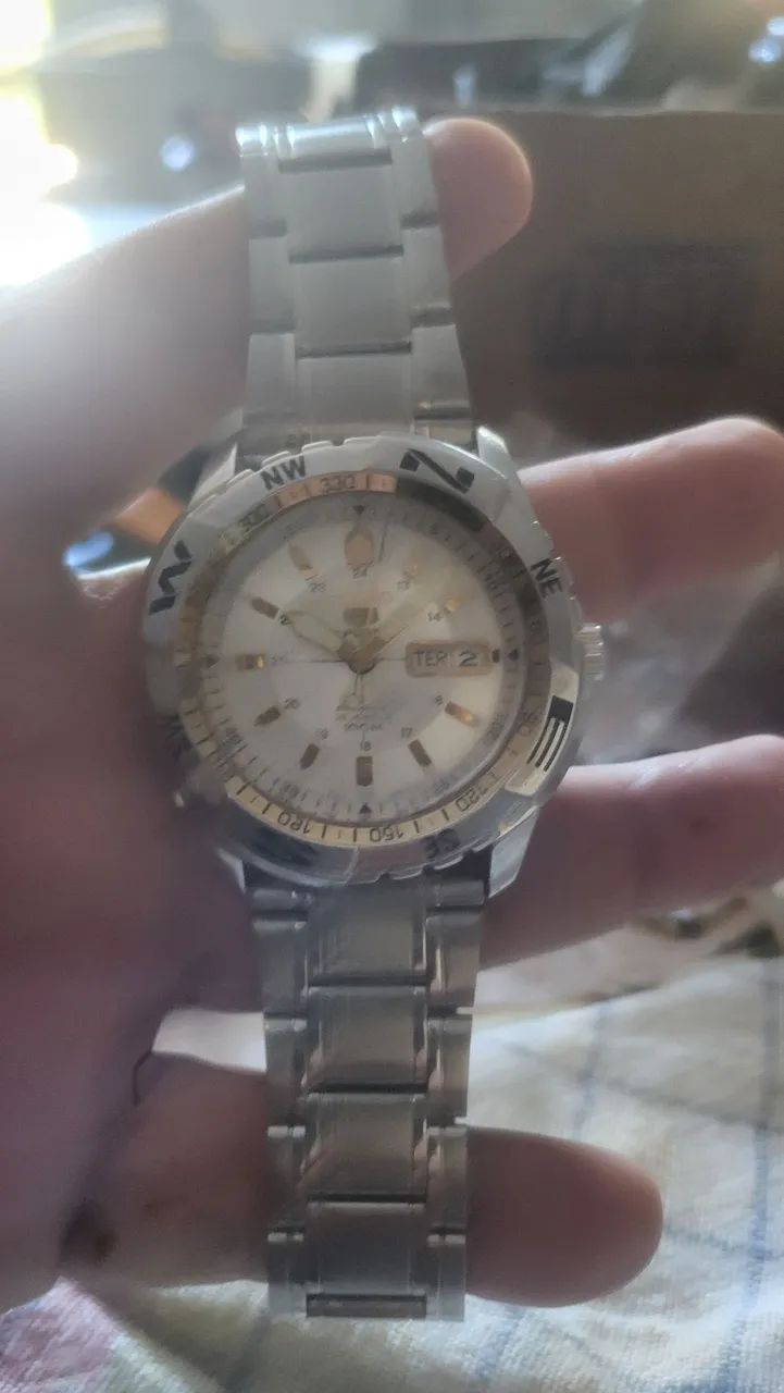 Relógio Seiko 5 Sport 23 rubis em excelente estado  - Foto 5