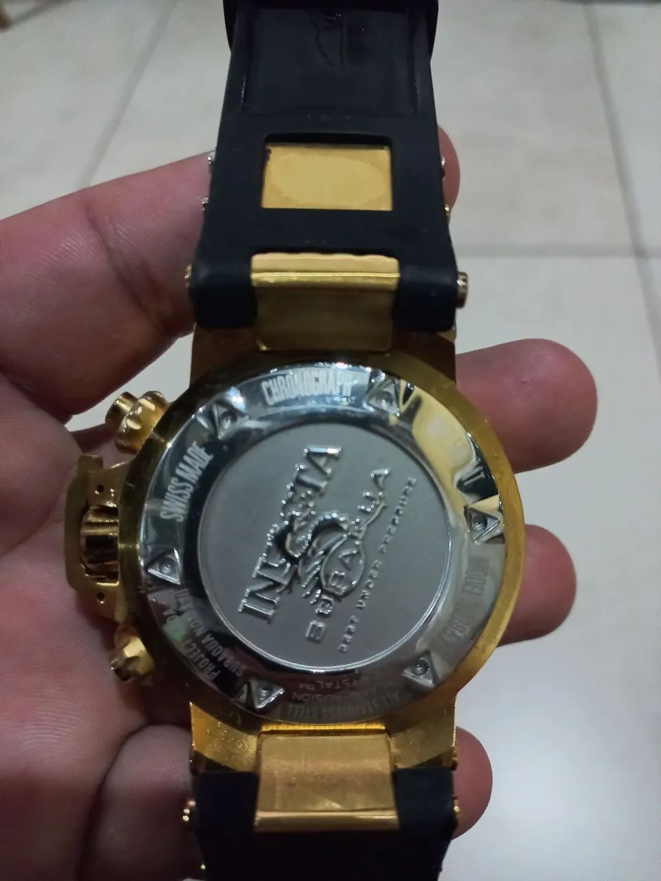 Vendo ou troco Relógio invicta  - Foto 3