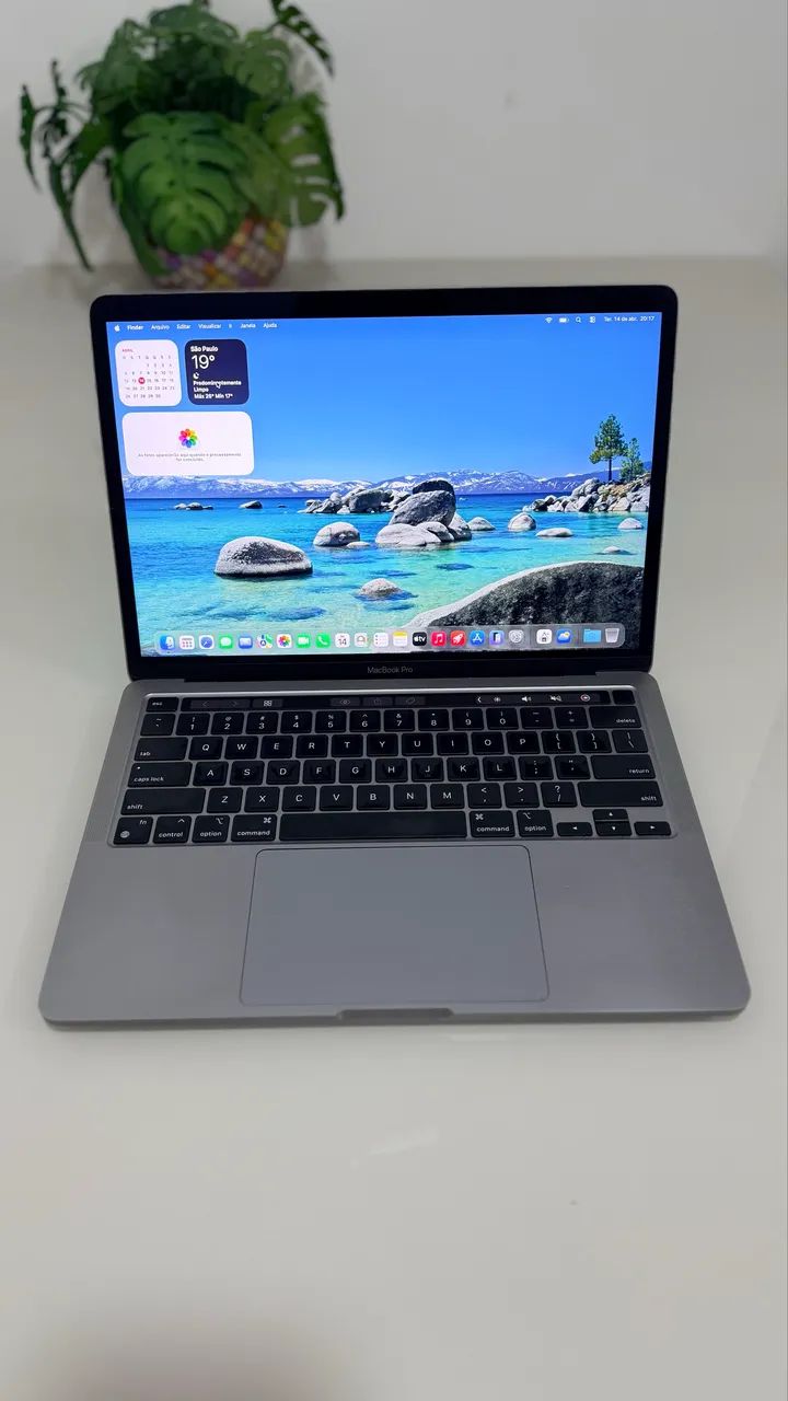 ほぼ未使用❗️MacBook Pro 2022 M2チップ 16GB&512GB MacBook Pro M2 Touch Bar (2022) 512GB - Notebooks - Centro