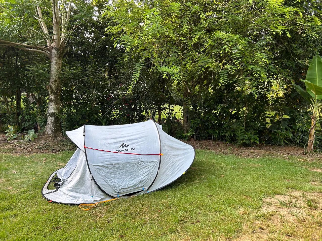 BARRACA DE CAMPING QUECHUA IMPERMEÁVEL  - Foto 2