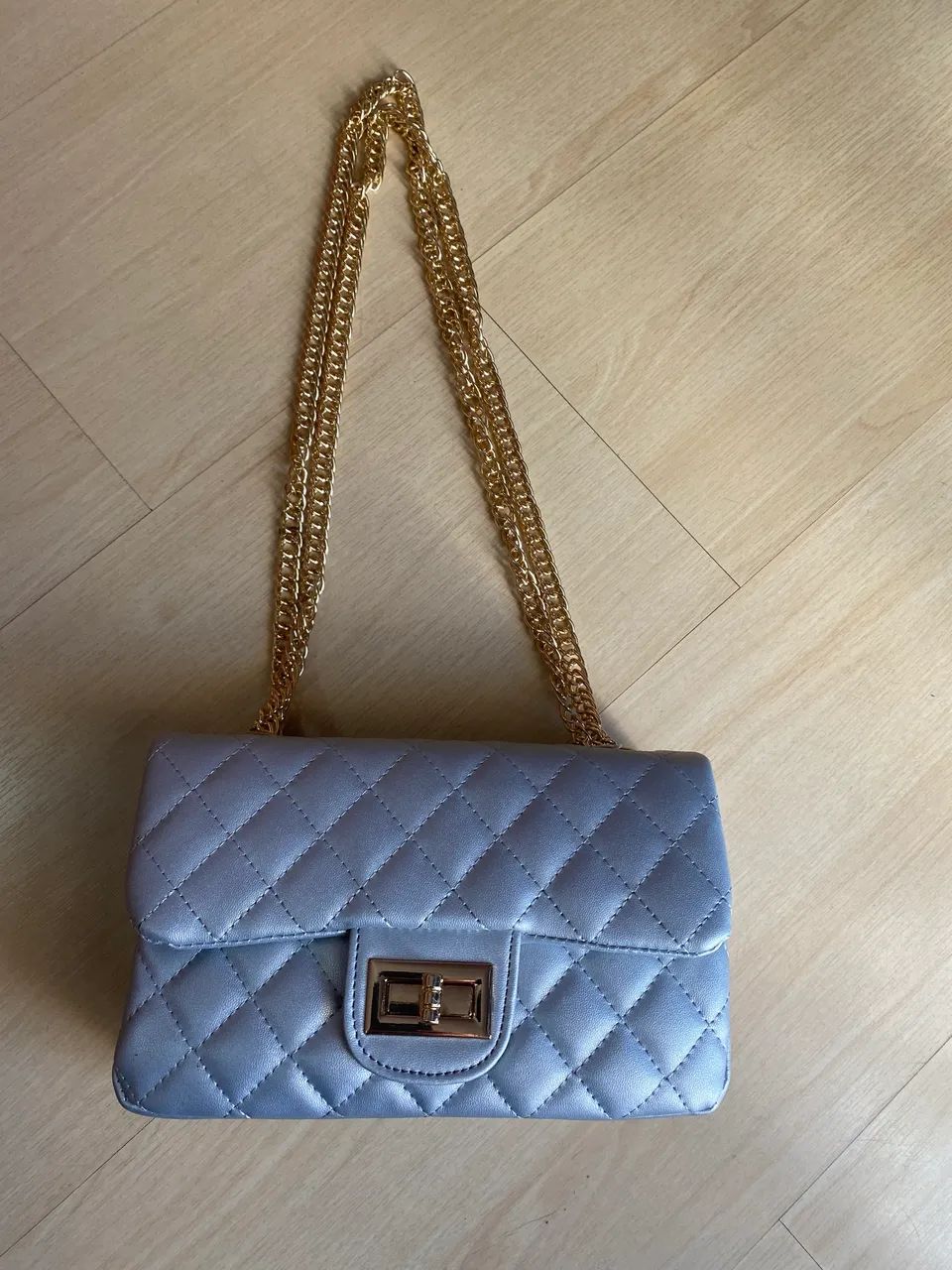 Bolsa prateada