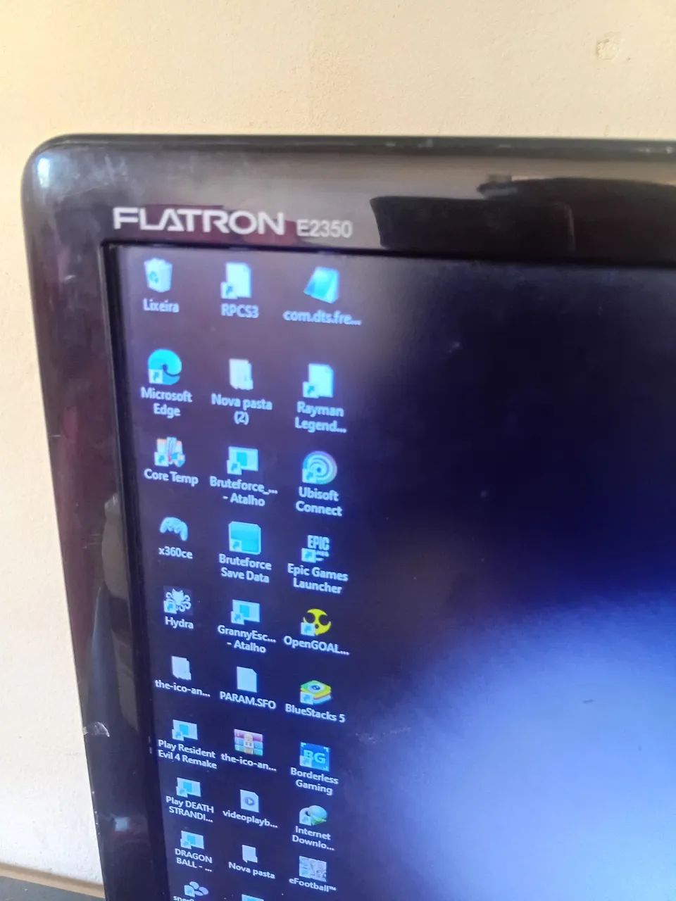 Monitor flatron e2350 usado leia a descrição  - Foto 3