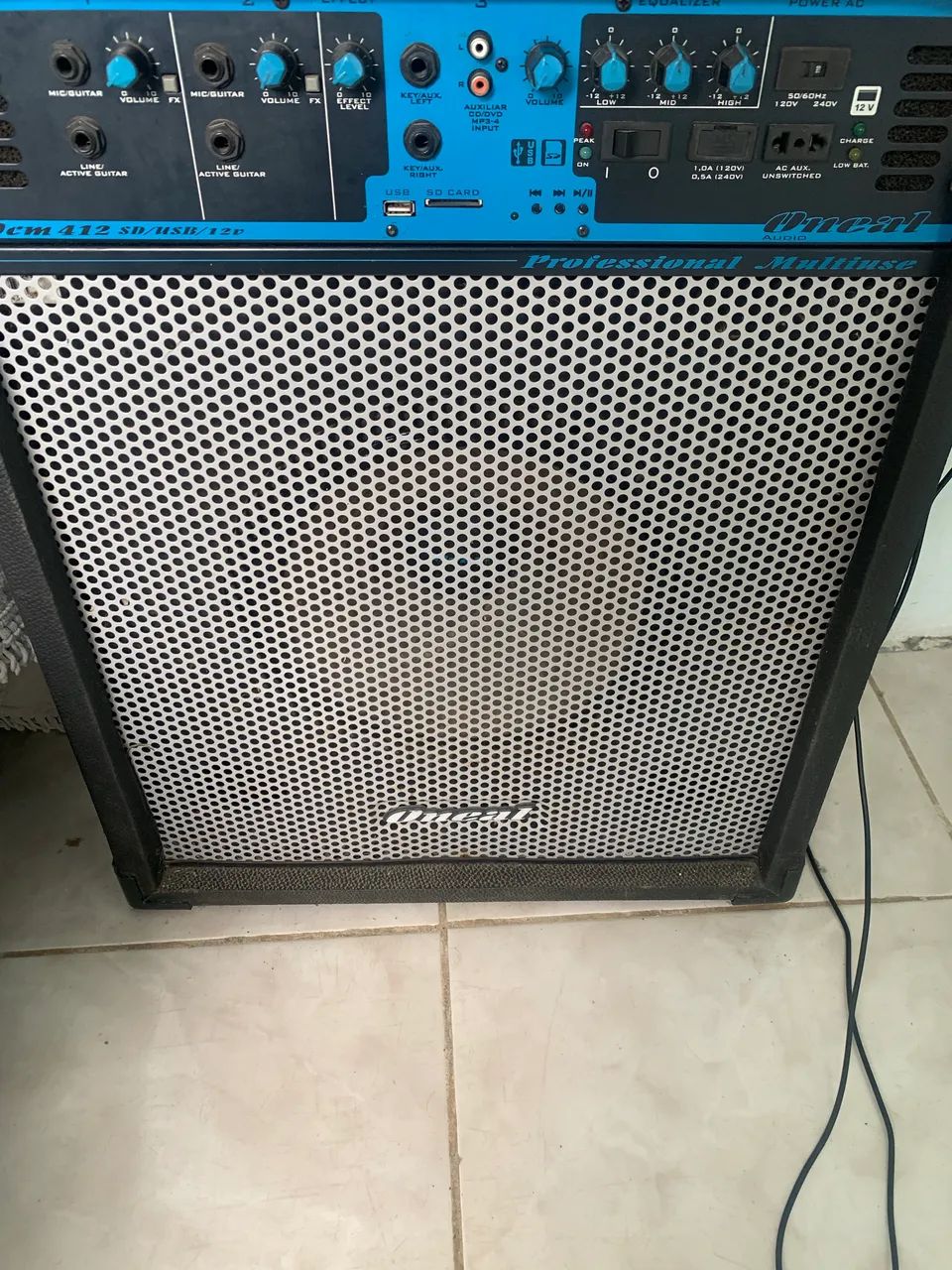 Caixa Amplificada Multiuso Oneal OCM 412 - SD / USB / 12V Profissional.