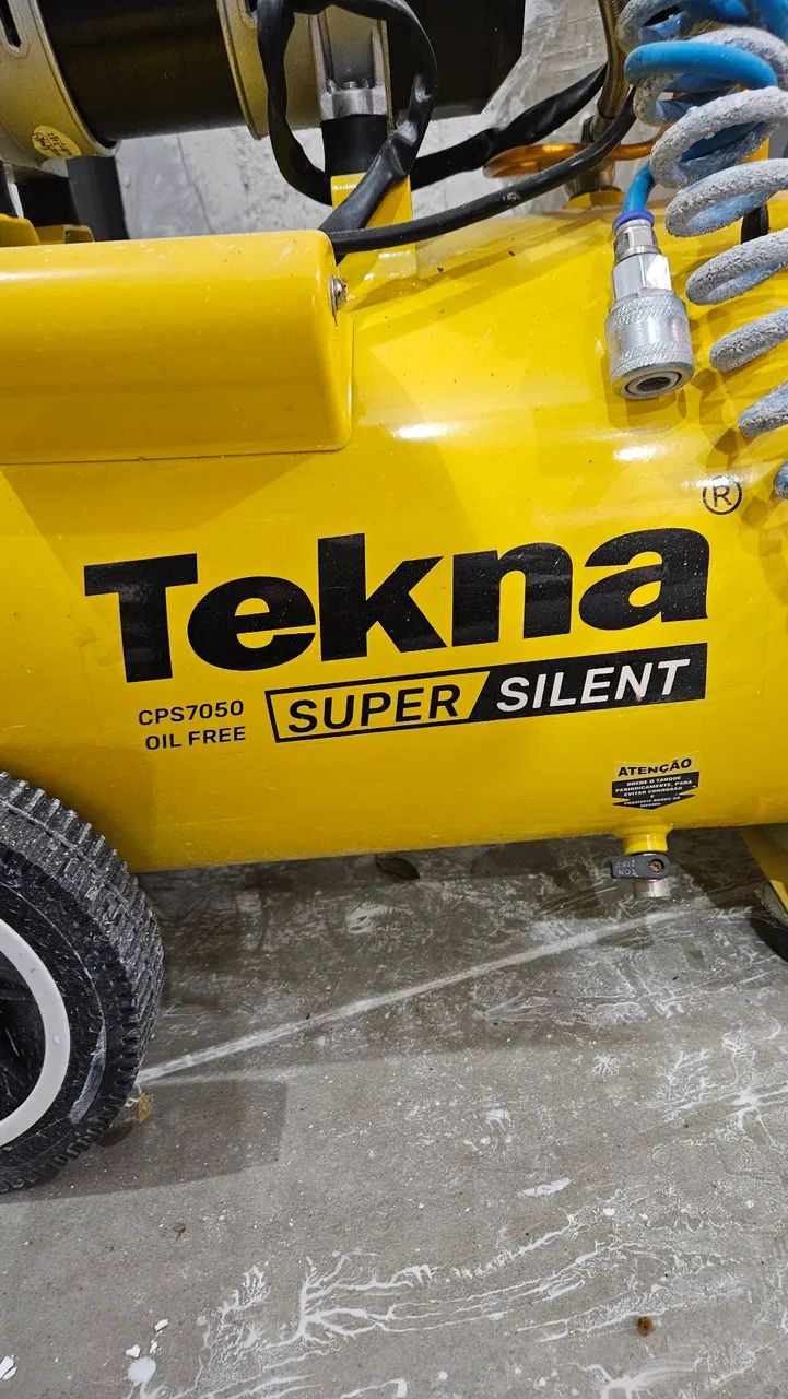 Compressor Tekna Super Silent CPS7050 1,2 HP 220V - Pouquíssimo Uso - Foto 2