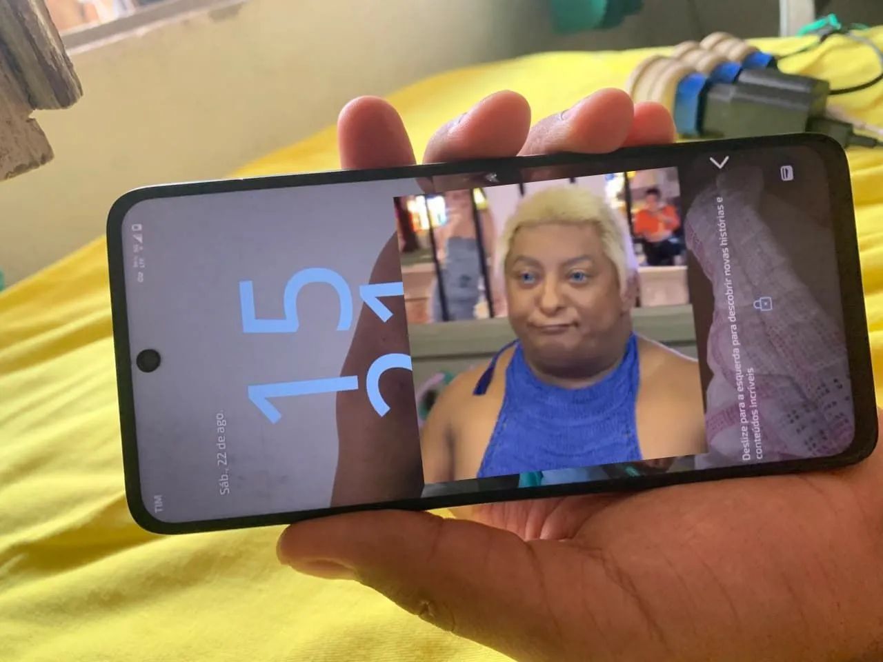Vendo esse Moto G35 5G - Foto 2