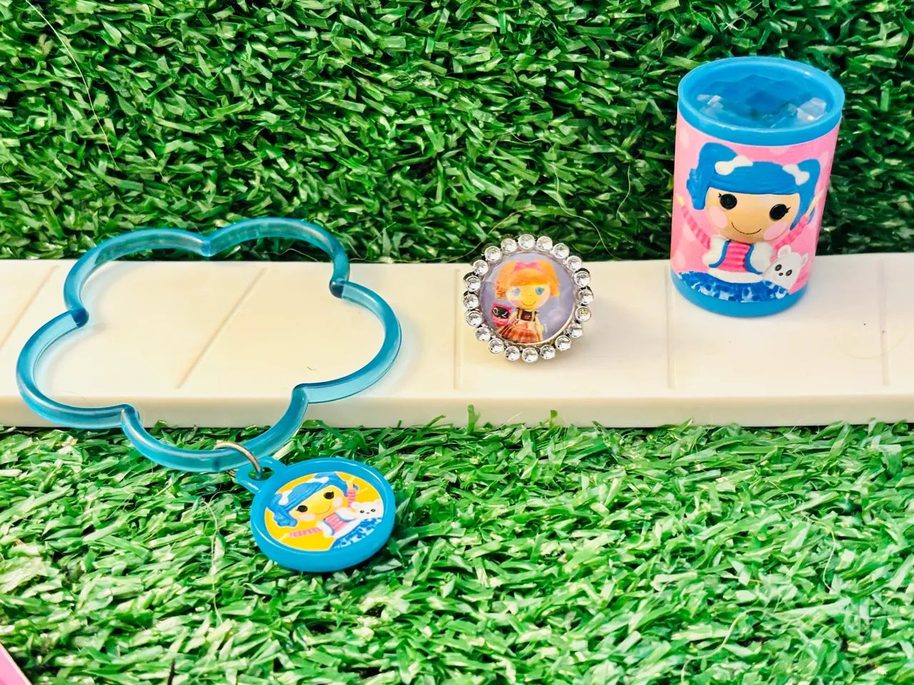 Kit Lalaloopsy azul com papelaria e bijus  - Foto 3