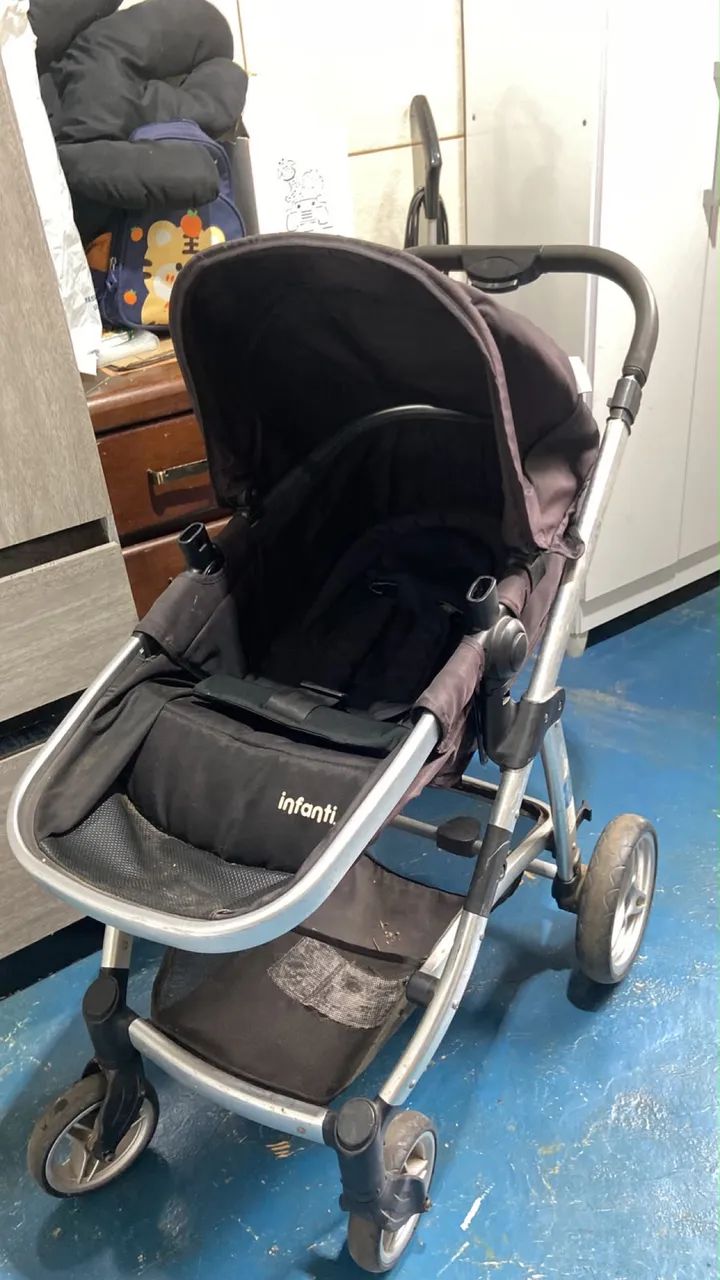 Carrinho de bebê Romanzo infanti 