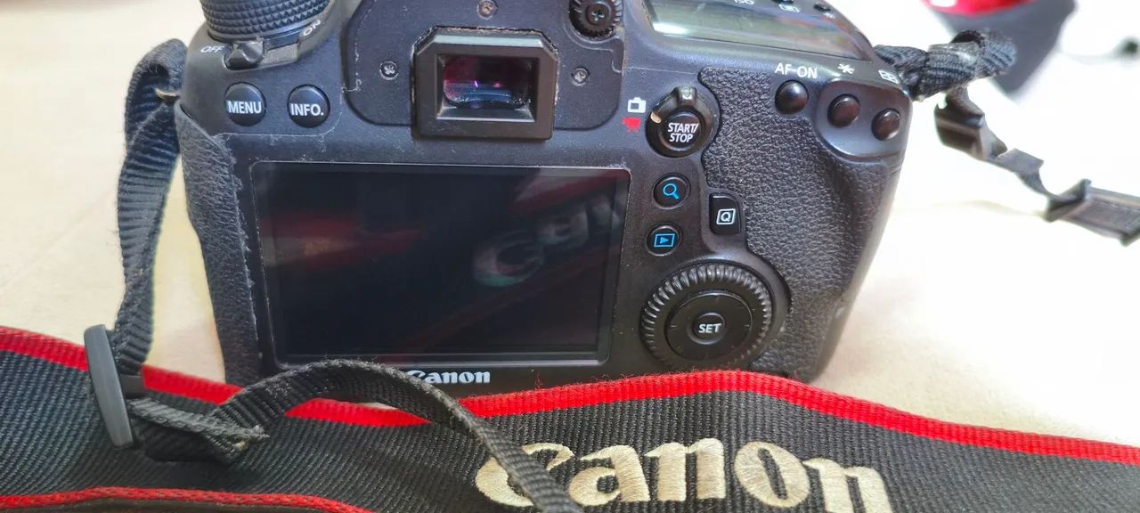 Câmera Canon 6D - Full frame - Foto 3