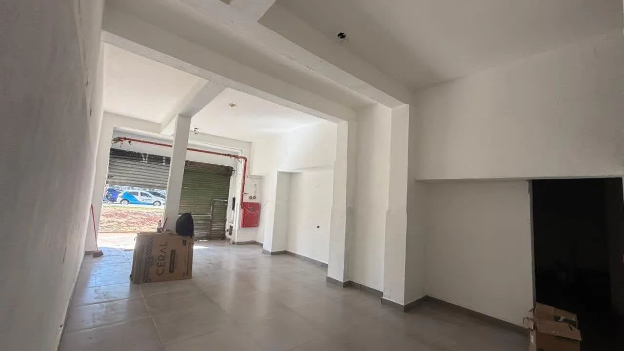 Loja na Praça Antônio Menk, 136  100 m² - Foto 2