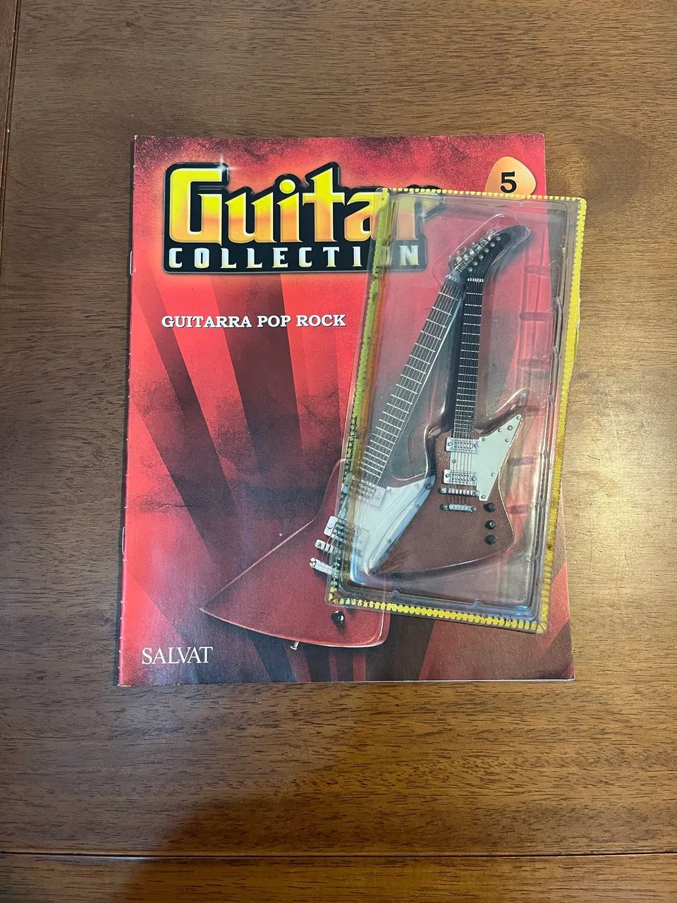 U2 - Revista Guitar collection - The Edge