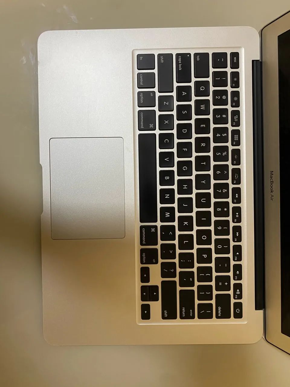 MacBook Air 8GB RAM - i5 - Foto 2