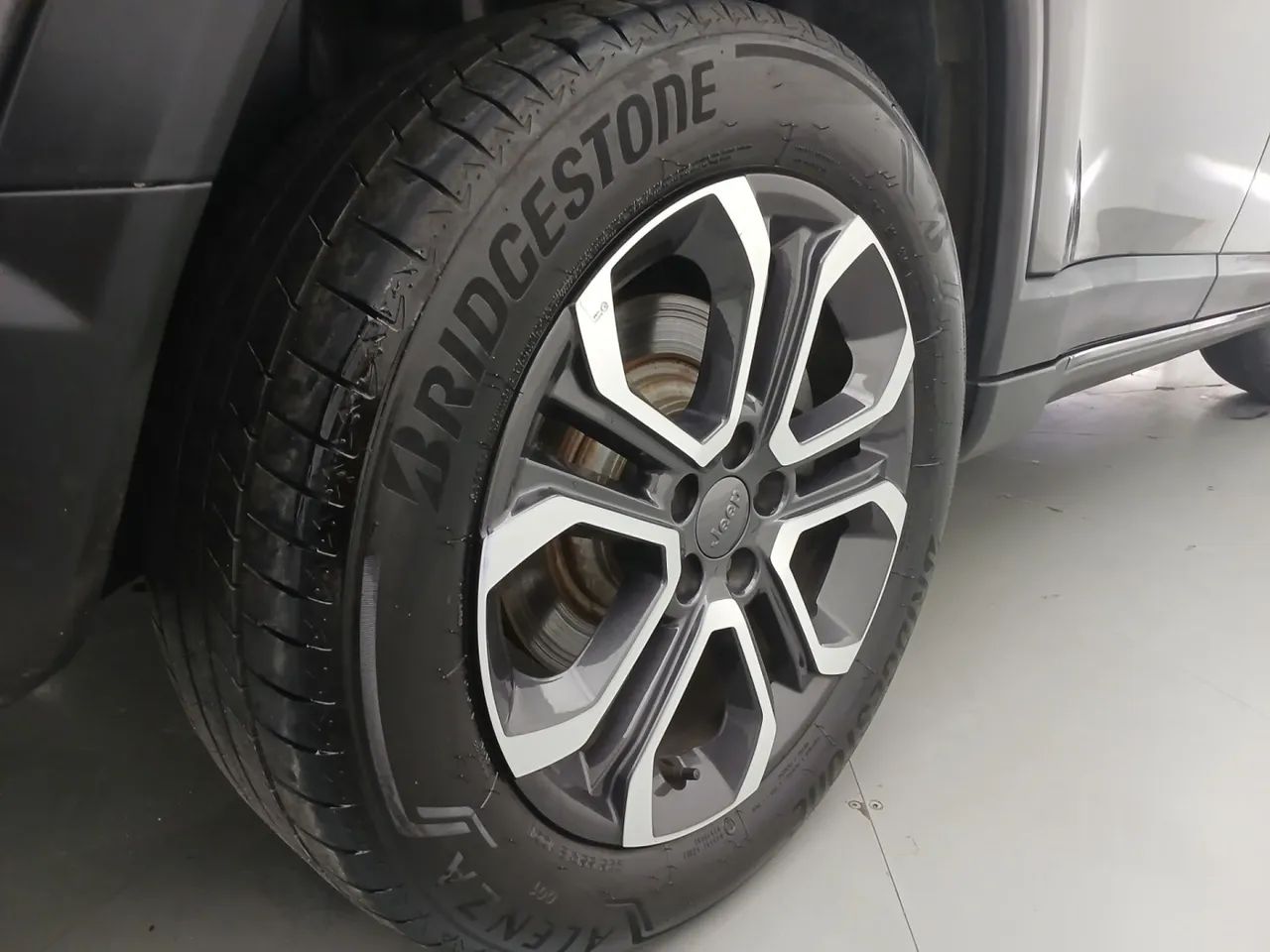 Jeep Compass LIMITED T270 1.3 TB 4x2 Flex Aut, foto 14 de 18