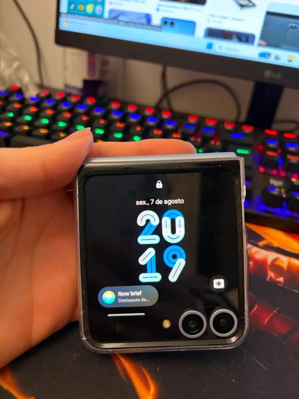 Galaxy Z Flip 6 - Foto 2