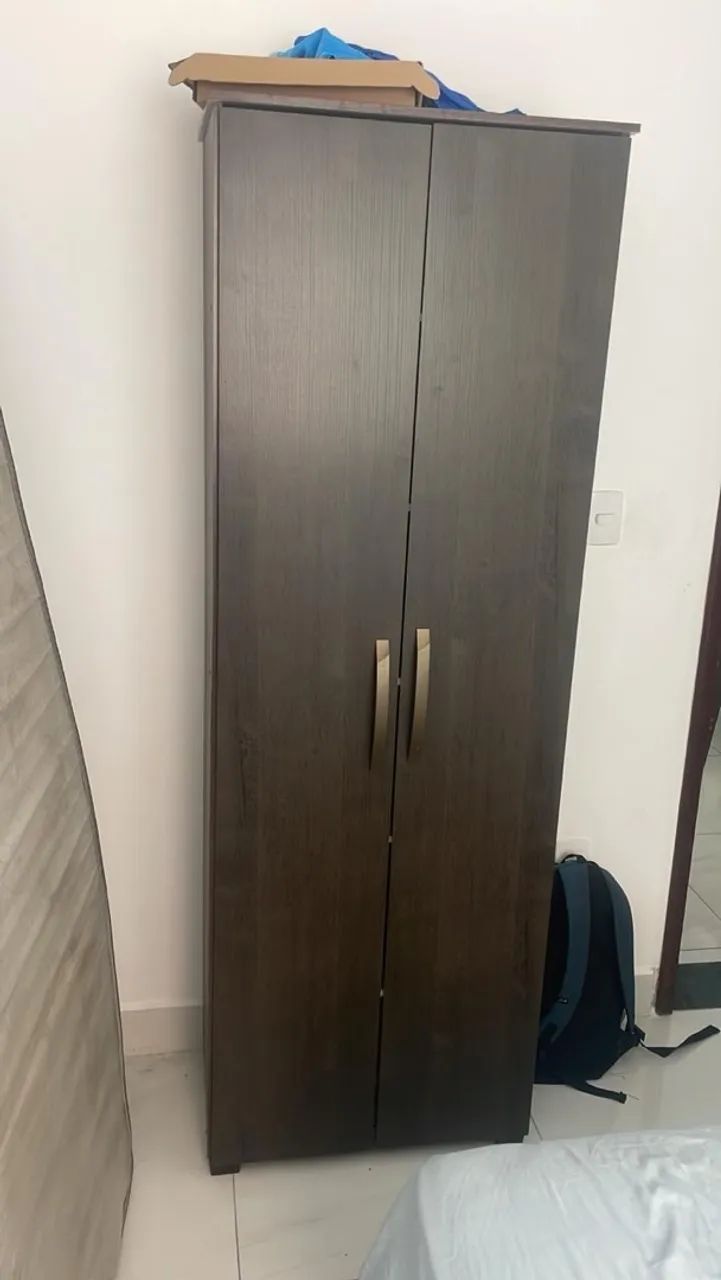 Vendo quarda roupa solteiro 