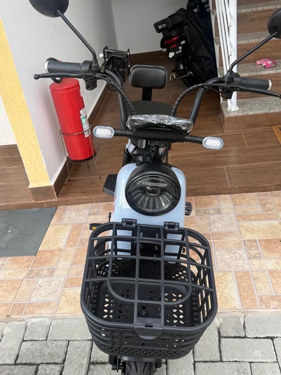 Bicicleta elétrica NOVÍSSIMA  - Foto 3