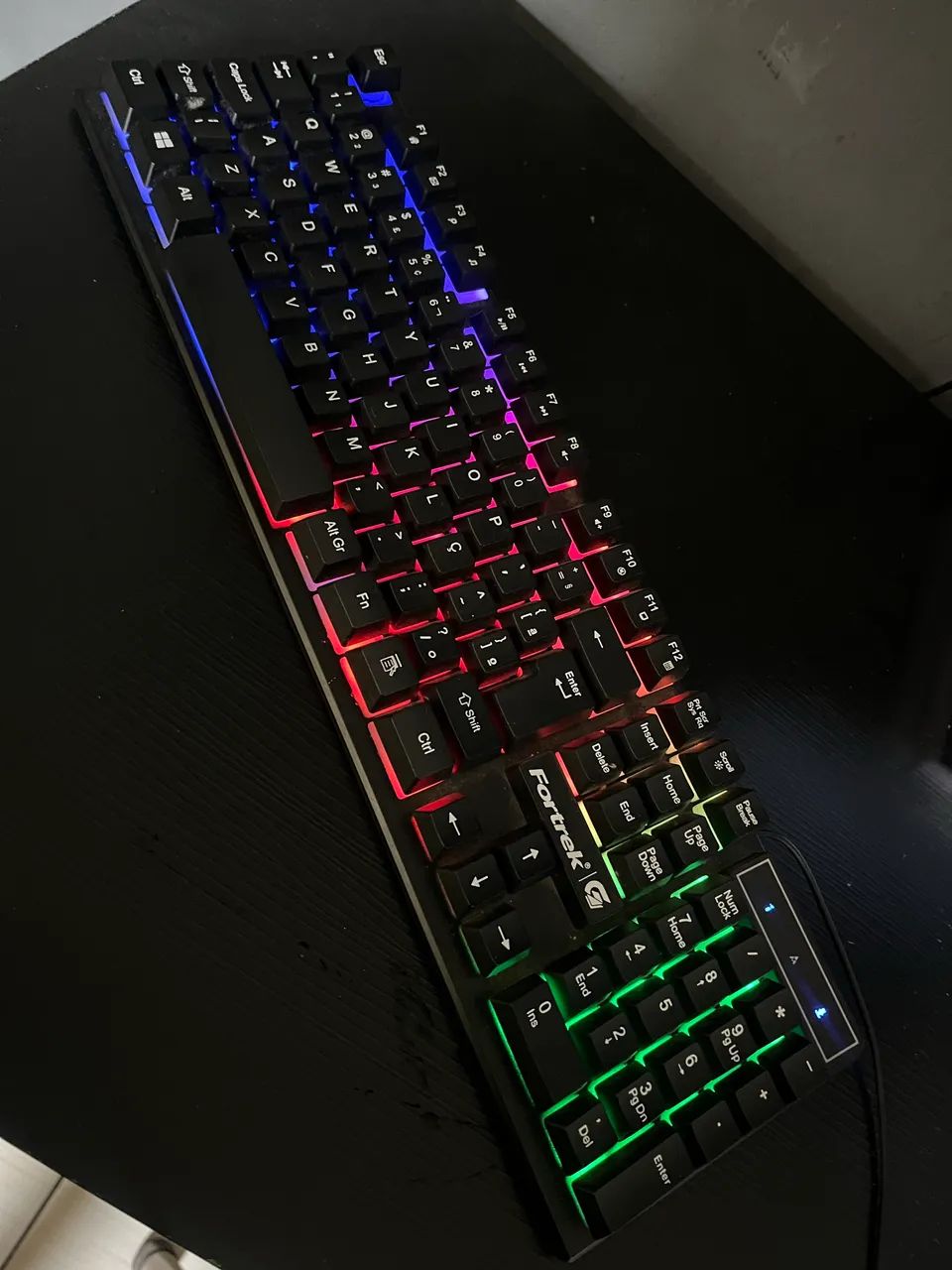 VENDO TECLADO GAMER FORTREK - BLACKFIRE