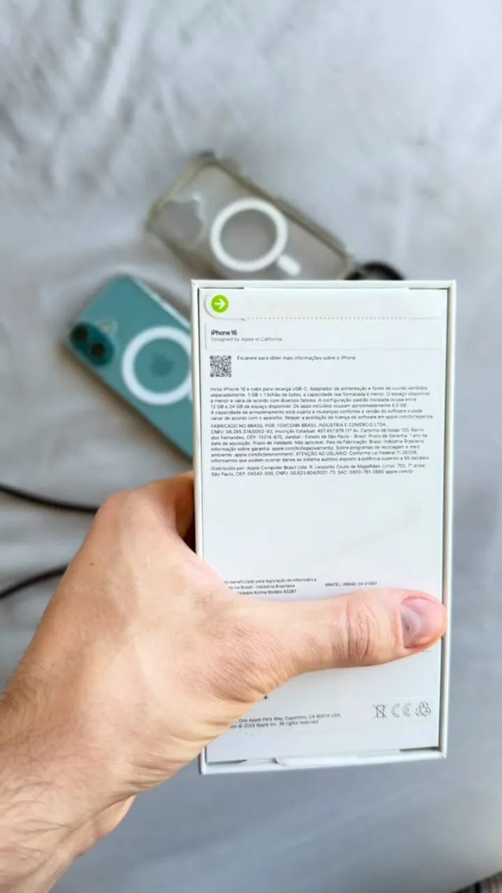 iPhone 16 128 GB com Nota Fiscal e Caixa (inclui película, 2 capinhas magnéticas e cabo) - Foto 2