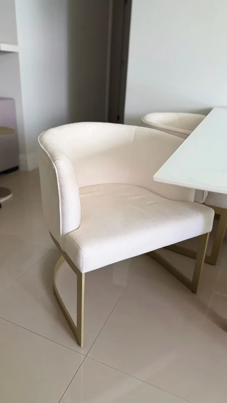 Poltrona Dourada e Off White - Foto 2