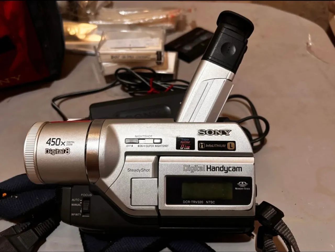 Sony Digital Handycam DCR-TRV320. - Foto 4