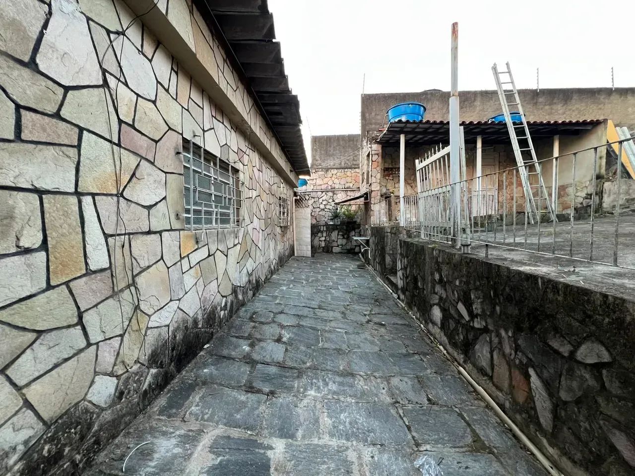 Imóvel para aluguel e venda tem 200 metros quadrados com 4 quartos - Foto 2