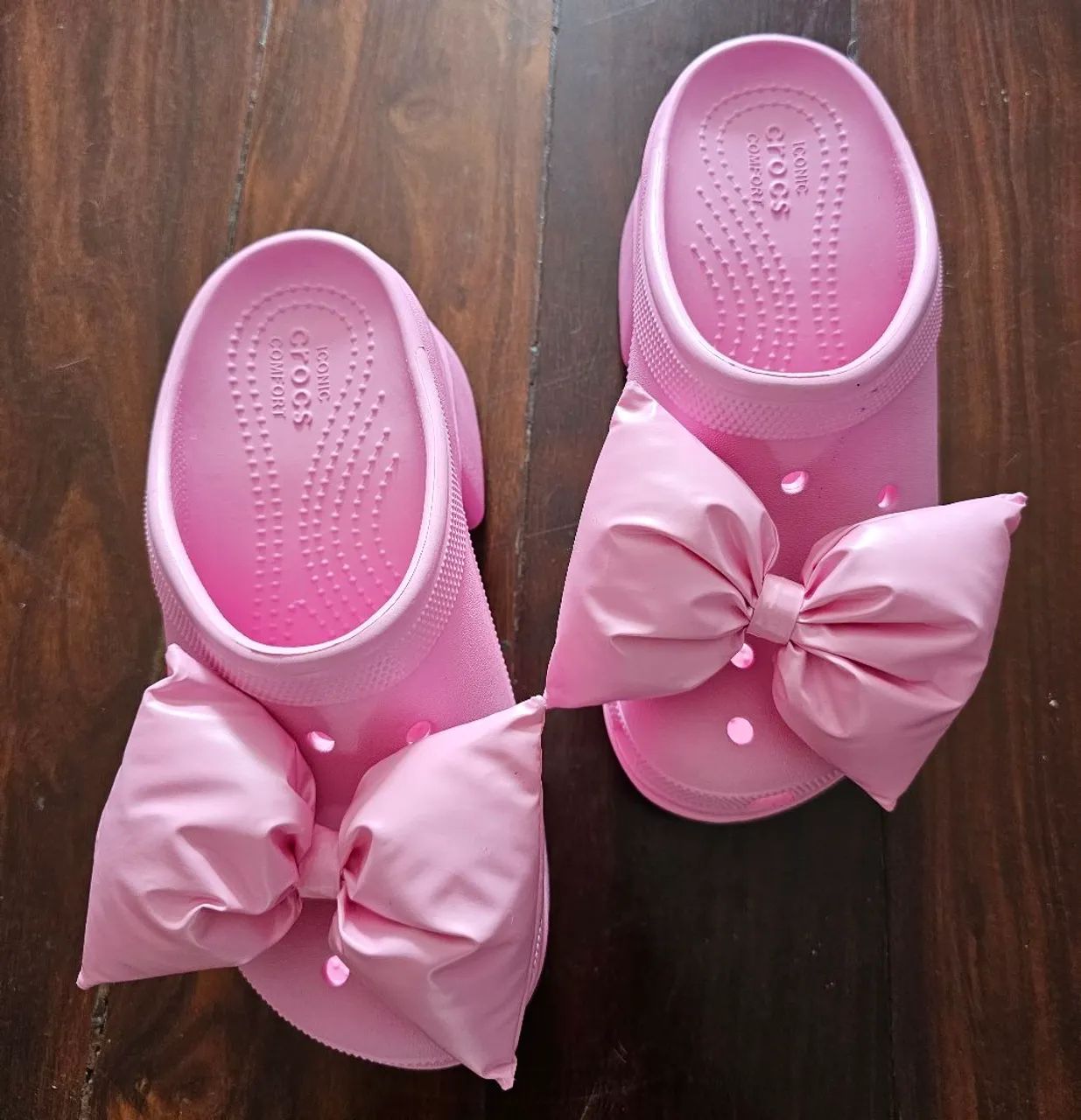 Sandália Crocs - Foto 4