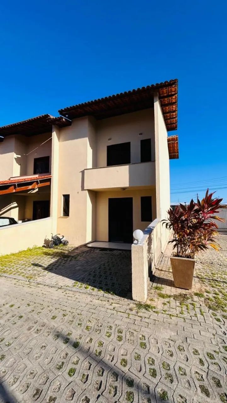 Casa disponível para locação.
