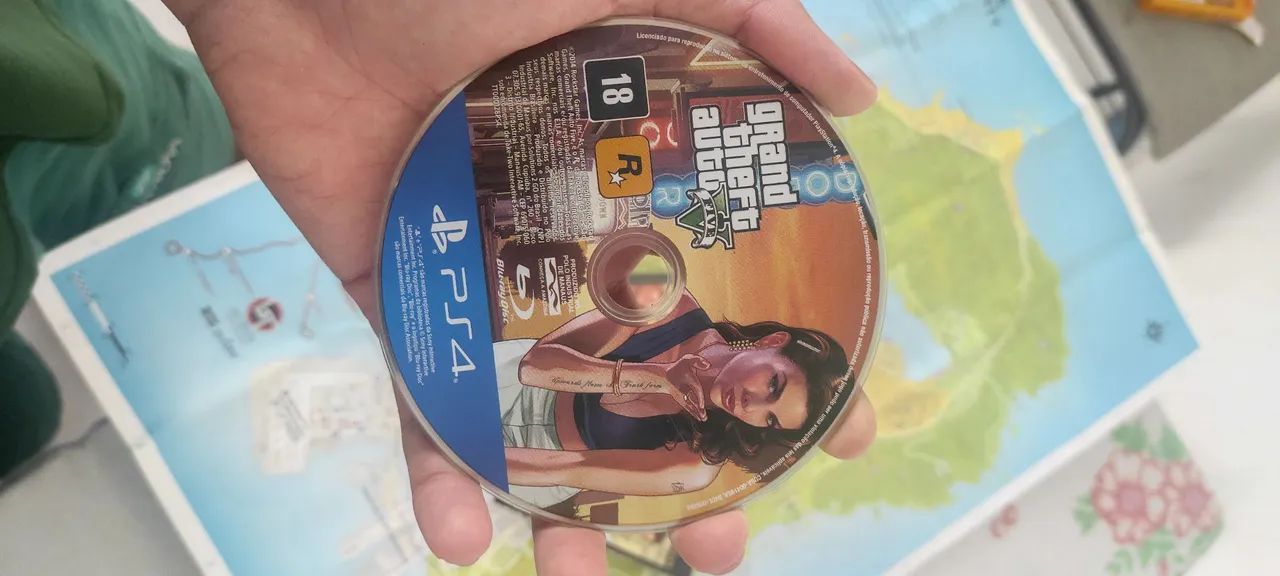 Estou vendendo esses dois jogos de PS4 - Foto 2
