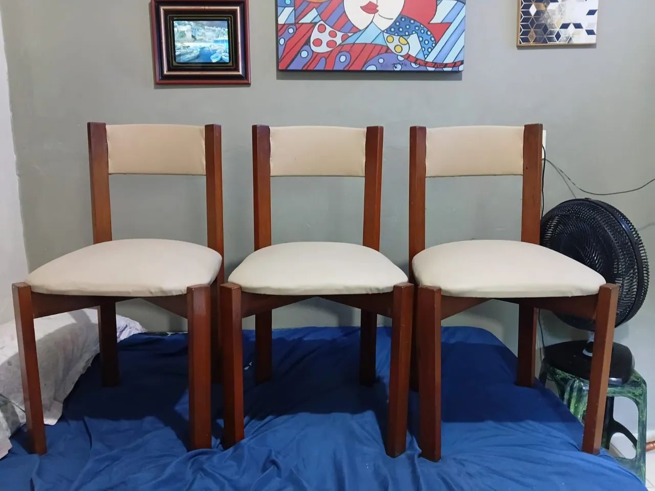 3 Cadeiras de madeira (estofado) - Foto 2