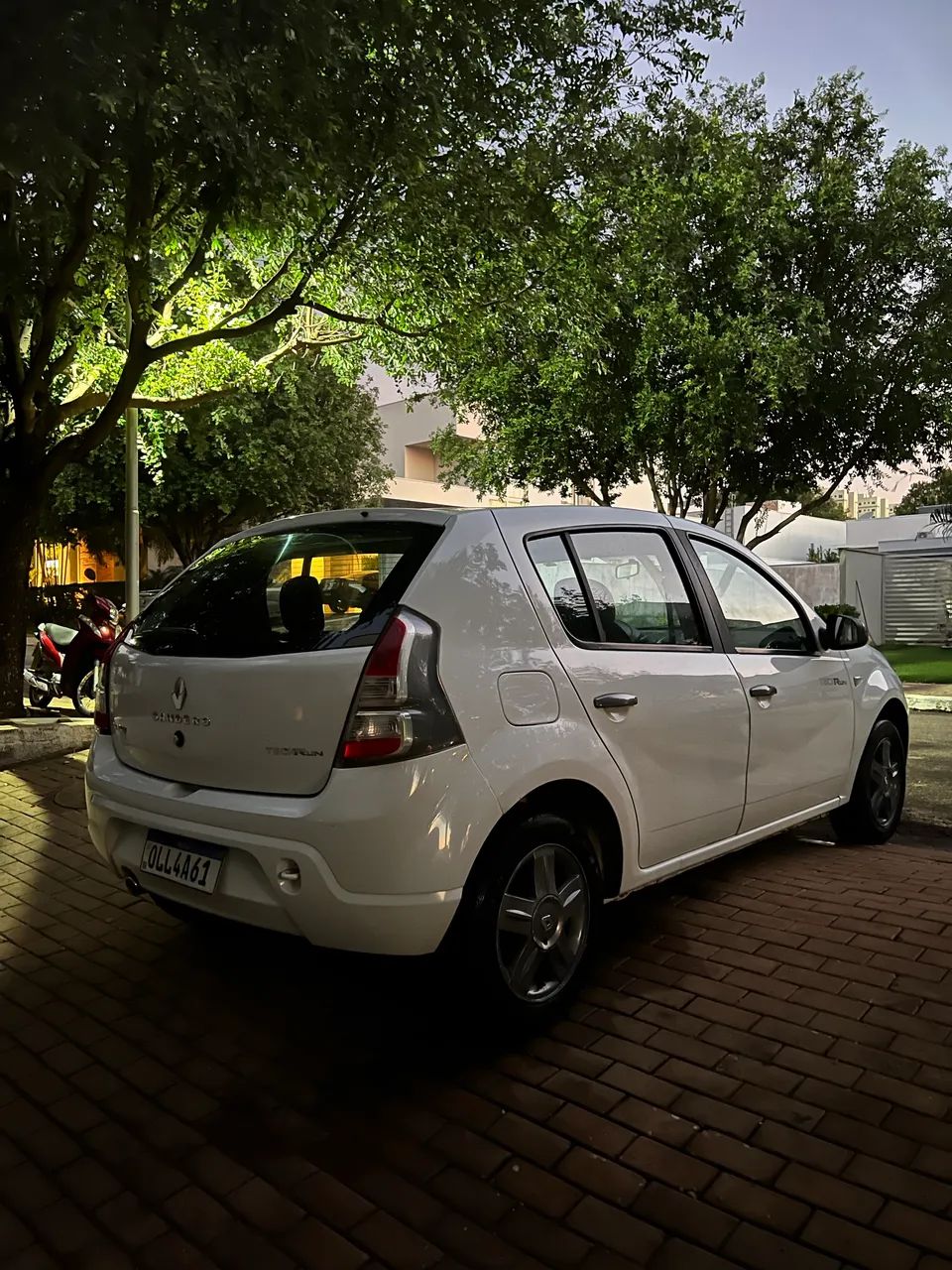 Renault Sandero Expression Hi-flex 1.0 16V 5P 2014 - Foto 5