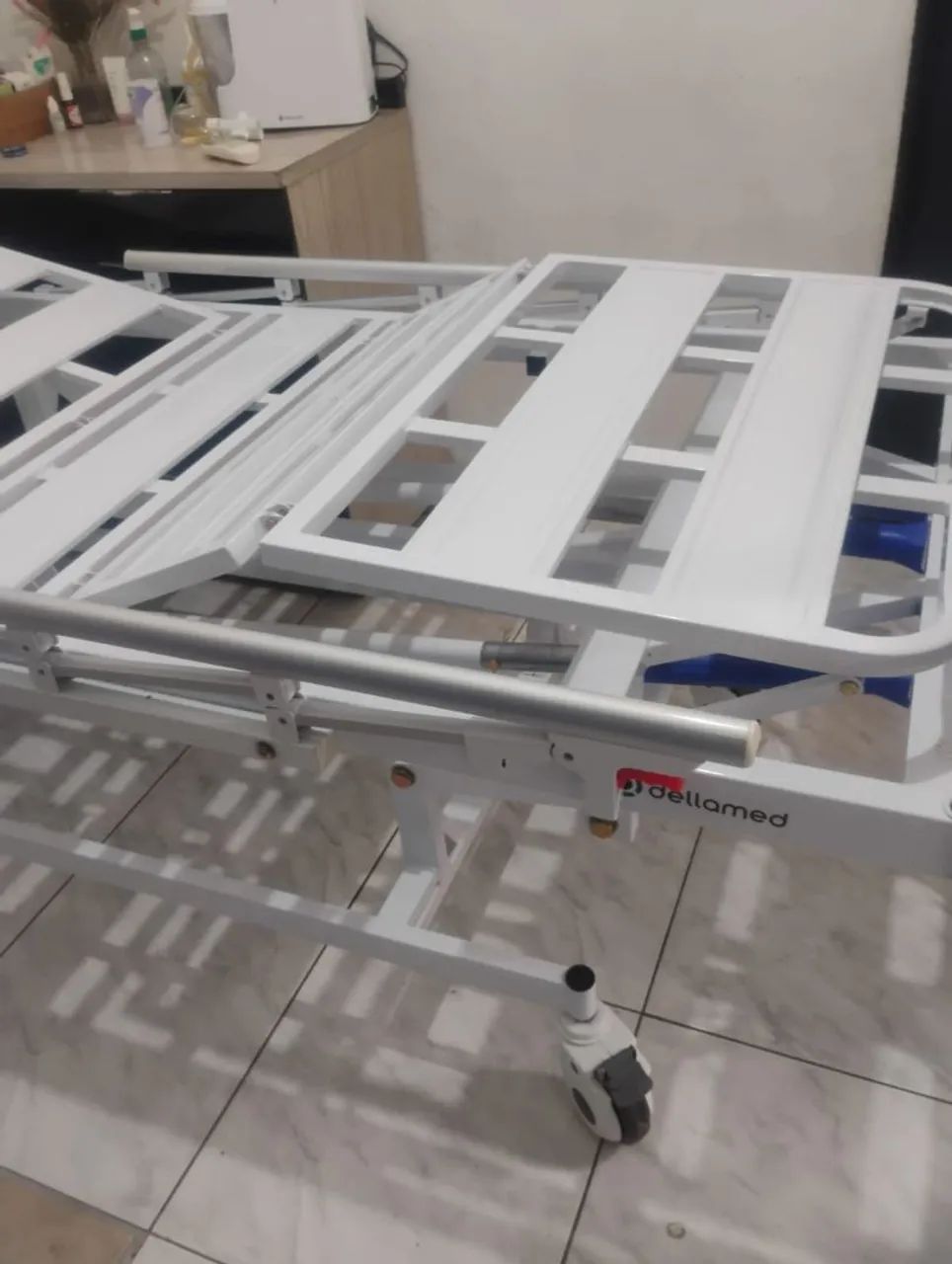 Cama hospitalar semi nova , pouco usada - Foto 3