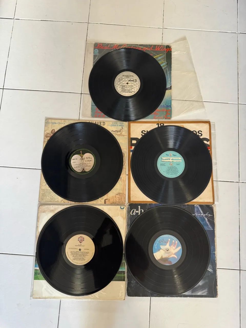 Lote 5 Discos Vinis - LP (Beatles e A-Ha) - Foto 3