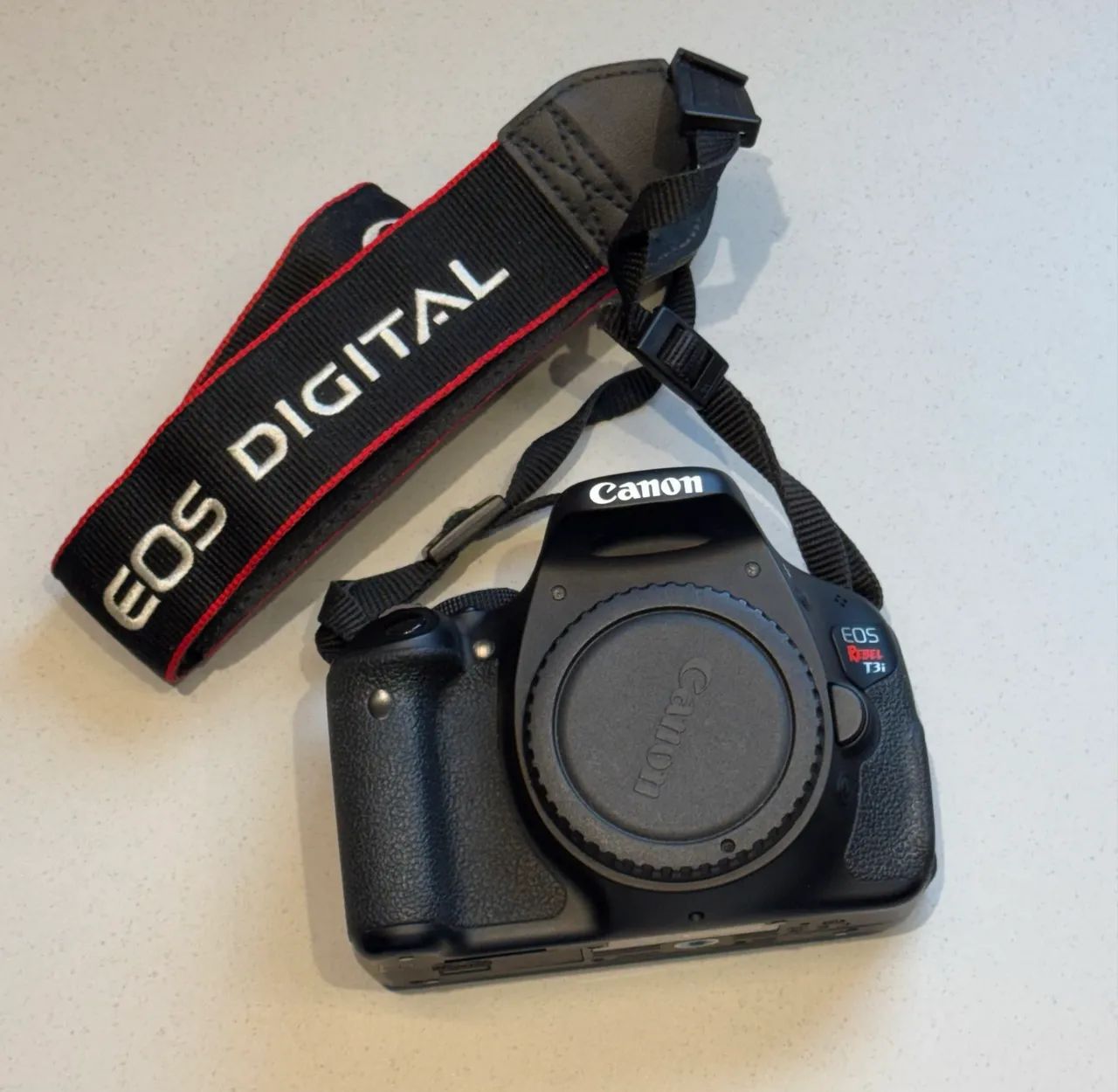 Canon t3i + 18-55mm kit - Foto 2
