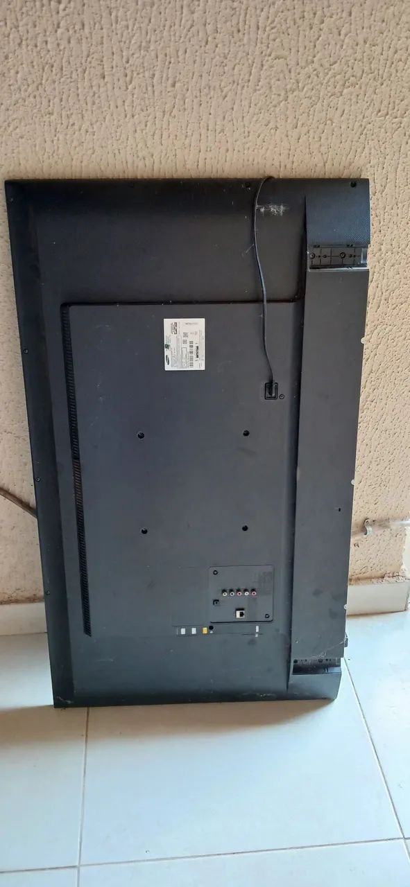 Vendo TV Samsung 48" retirada de peças  - Foto 3