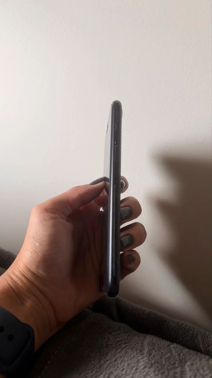 iPhone SE (2a geração) 64 GB preto - Apple  - Foto 5