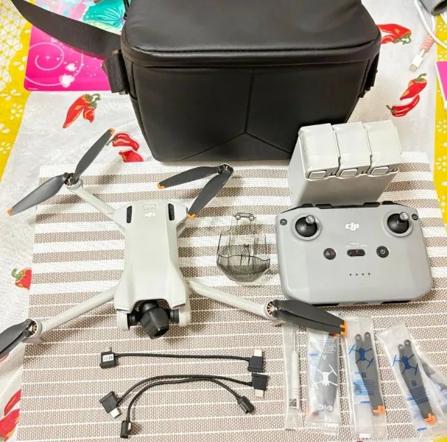DJI Mini 3 Fly More Combo com 3 Baterias - Impecável - Foto 5