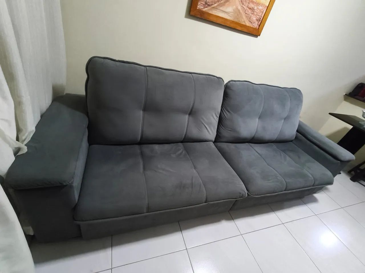 Sofá em veludo semi novo - Foto 2