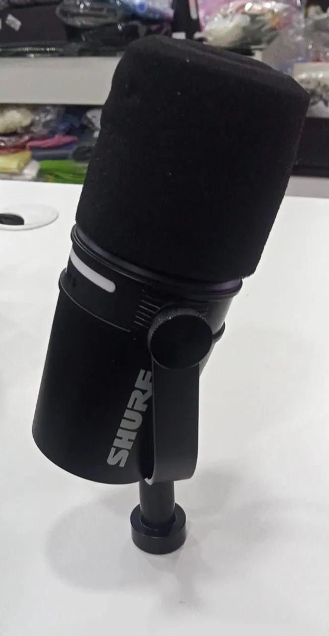 ? MICROFONE SHURE MV7+ PODCAST - Foto 4