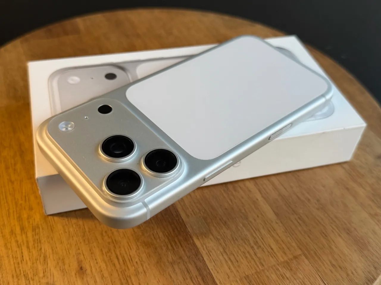 iPhone 17 PRO 256GB Silver Impecável - Foto 5