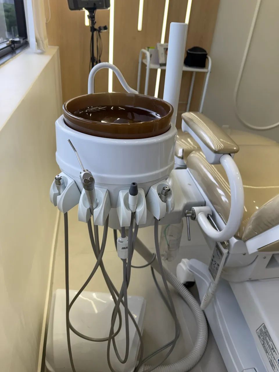 Cadeira Odontológica Olsen Performance - Premium | Massagem | Dourada - Foto 4