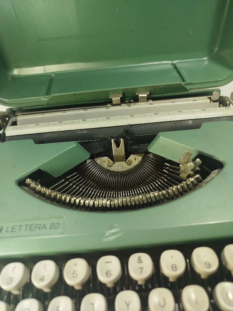  máquina de datilografia Olivetti Lettera 82. - Foto 3
