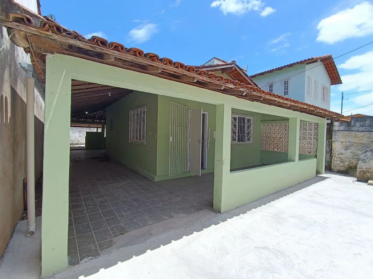? OPORTUNIDADE IMPERDÍVEL - SUA CASA PRÓXIMA À PRAIA! ? - Foto 2
