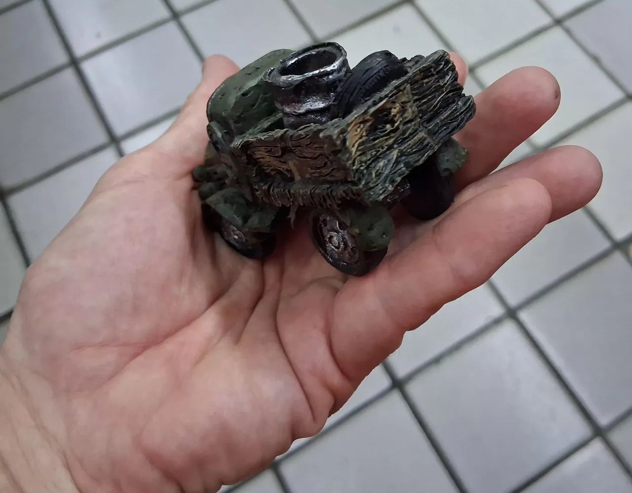 Miniatura de caminhão em resina - Foto 2