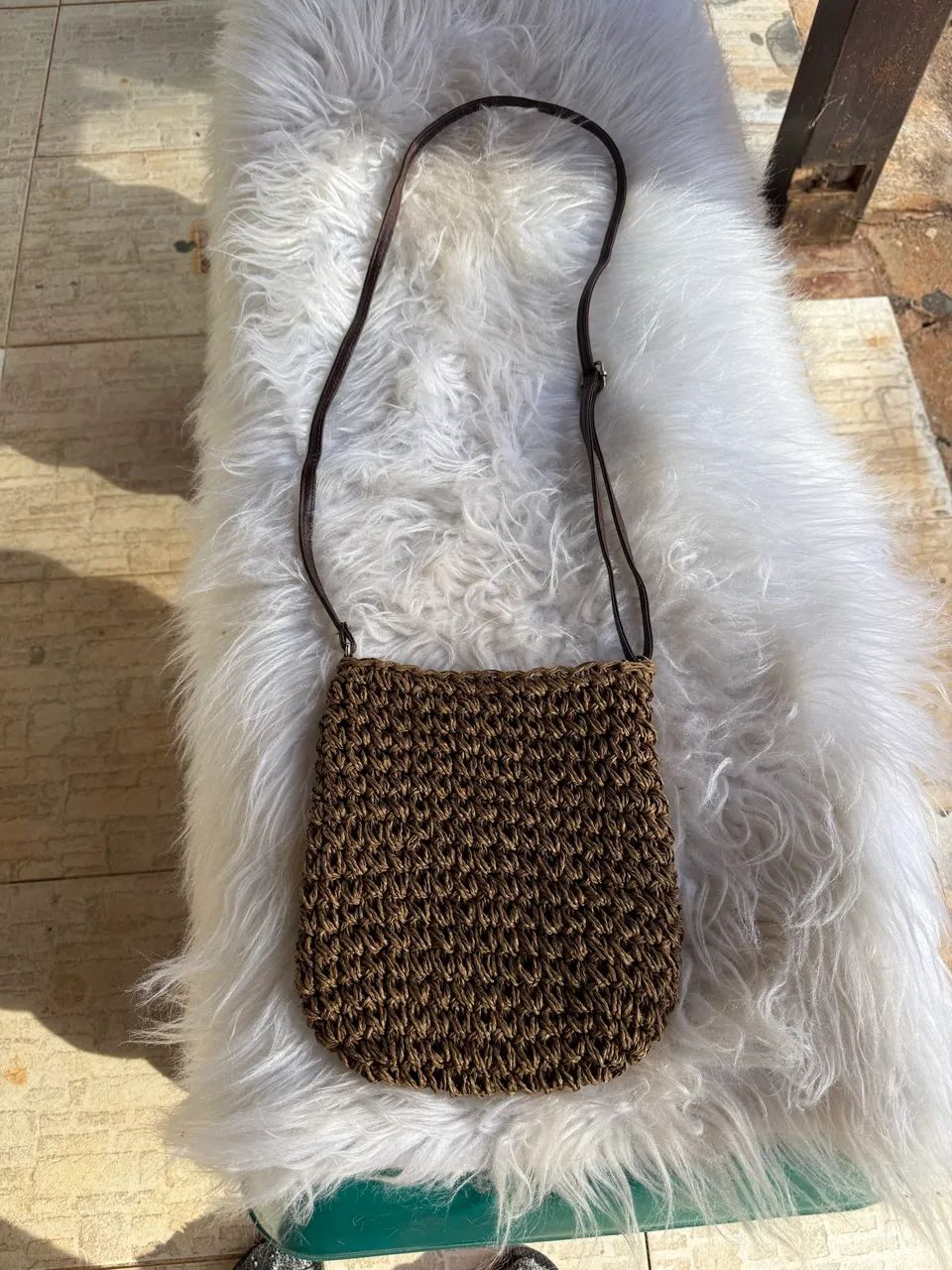 Bolsa feminina artesanal marrom | leve e estilosa