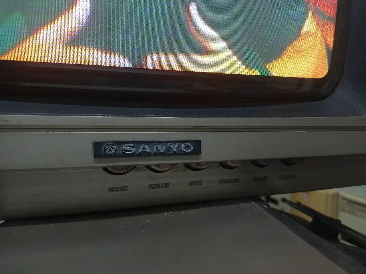 Tv antiga funcionando  - Foto 4