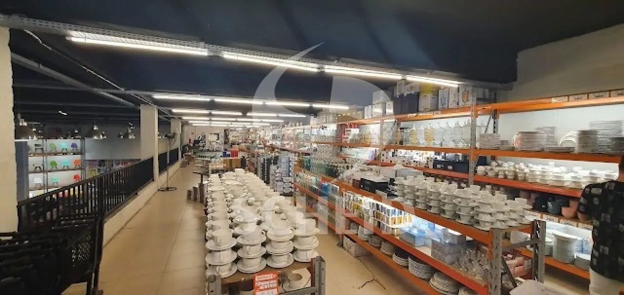 Galpão com 2329m2 em dois pavimentos em ótima localização em Interlagos - Foto 3