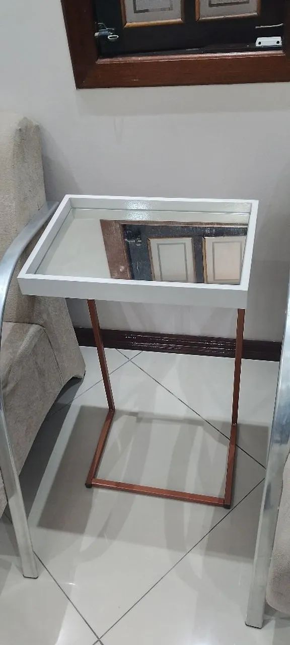 2 Poltrona braço de alumínio e um aparador. 300$ parcelo no crédito.  - Foto 2