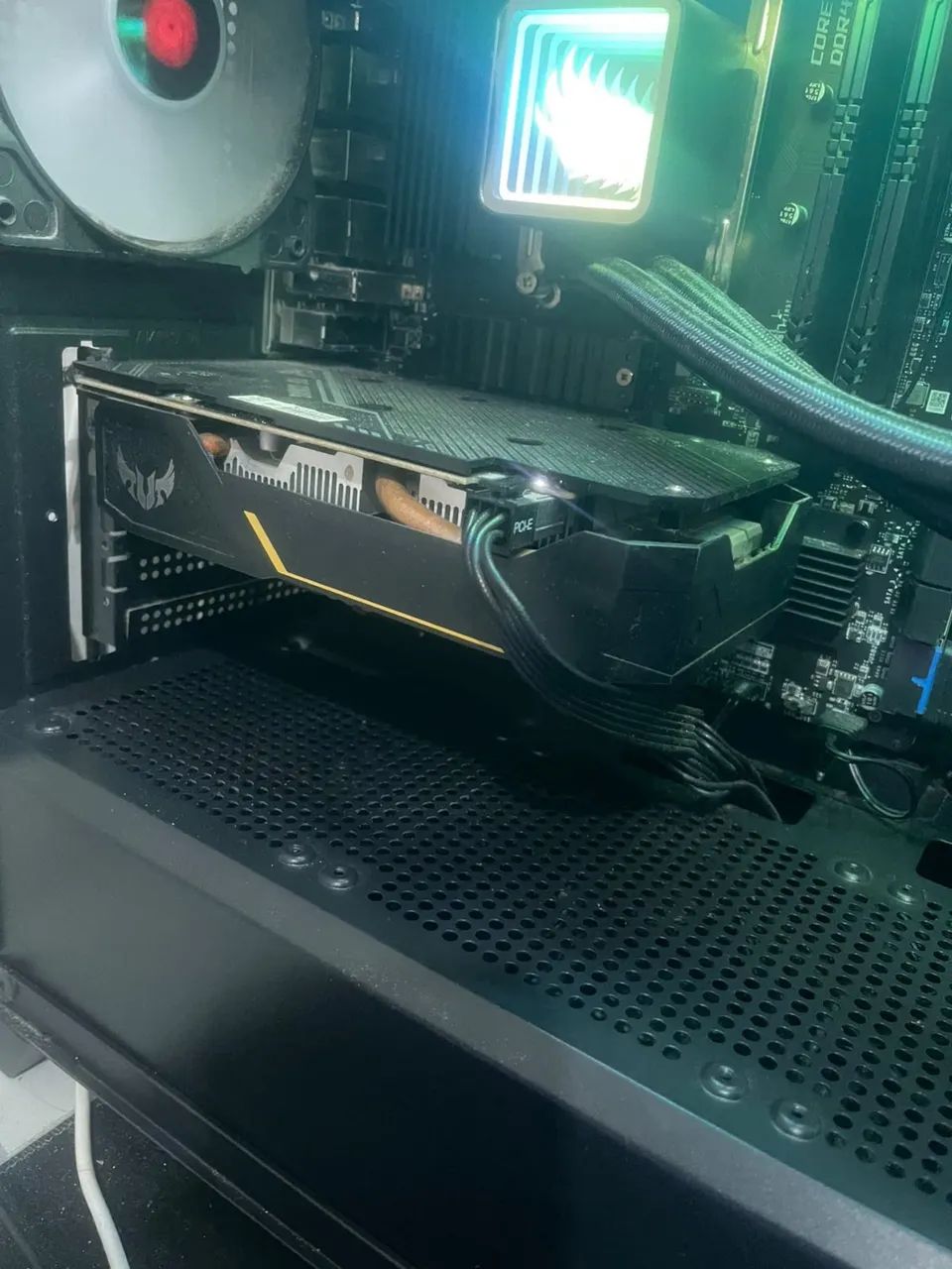 GTX 1650 tuf gaming  - Foto 3