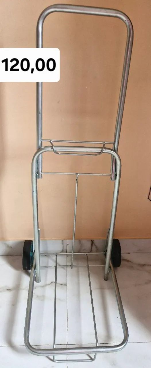 Carrinho de carregar mercadorias 