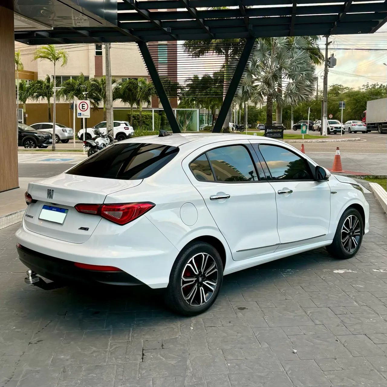 Fiat Cronos Precision 1.8 16V Flex Aut. 2020 - Foto 5